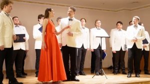 Екатерина Бабич исполняет Застольную из «Травиаты» Верди. Фортепиано — Ирина Коробова