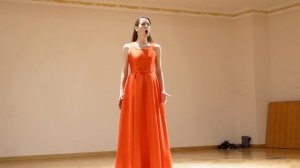 Екатерина Бабич исполняет «Аве Мария» Вавилова, приписываемое Каччини. Фортепиано — Ирина Коробова