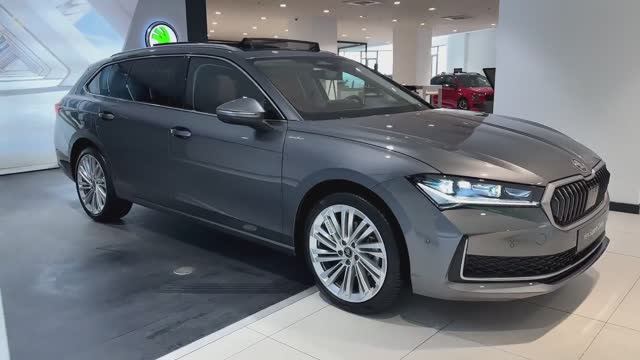 Skoda Superb Variant 2025 года
