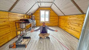 Новый пол преобразил мансарду! Помещение практически готово. Началась распутица в деревне