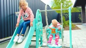 СОФУНЬЯ ШАЛУНЬЯ - СОФИЯ ХОЧЕТ НОВЫЕ КАЧЕЛИ КАК У СЕСТРЫ.