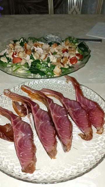 Нарезка сазана после копчения