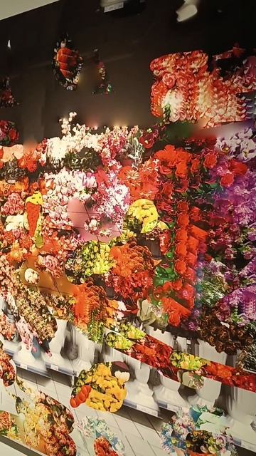 КИЧ В АРБАТСКОЙ ГАЛЕРЕЕ...