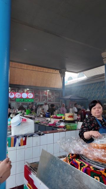 Обжорные ряды на Чорсу Базар 😍 Ханум, шашлыки и самса!