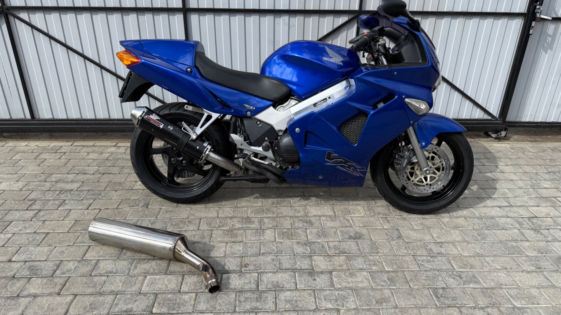 Обзор мотоцикла Vfr800.