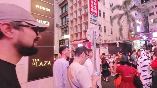 ГОНКОНГ НОЧЬЮ: бары, клубы и тусовка на Lan Kwai Fong! Случайно попали на Хэллоуин