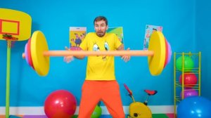 Настя с друзьями ловят насекомых