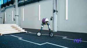 Итоги Лунной миссии Артемис 2, Нейро-разнос от Netflix, Робоноги-акробаты, и Байк-неваляшка Omo X