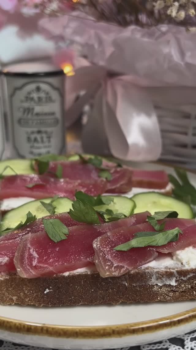 Тунец маринованный в соусе терияки