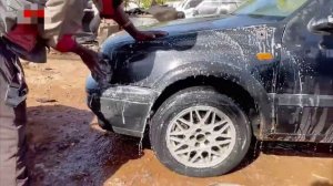 Африканская автомойка. Клиенты будут довольны