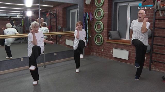 Зарядка для людей «серебряного возраста». Упражнения для позвоночника и вестибулярной устойчивости