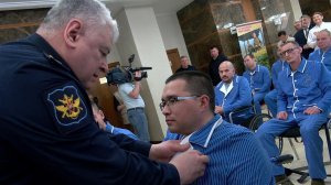 Участникам спецоперации вручили документы о дополнительном образовании.