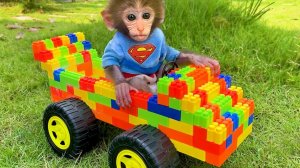 🐵Обезьянка катается на своей машинке из LEGO🛻