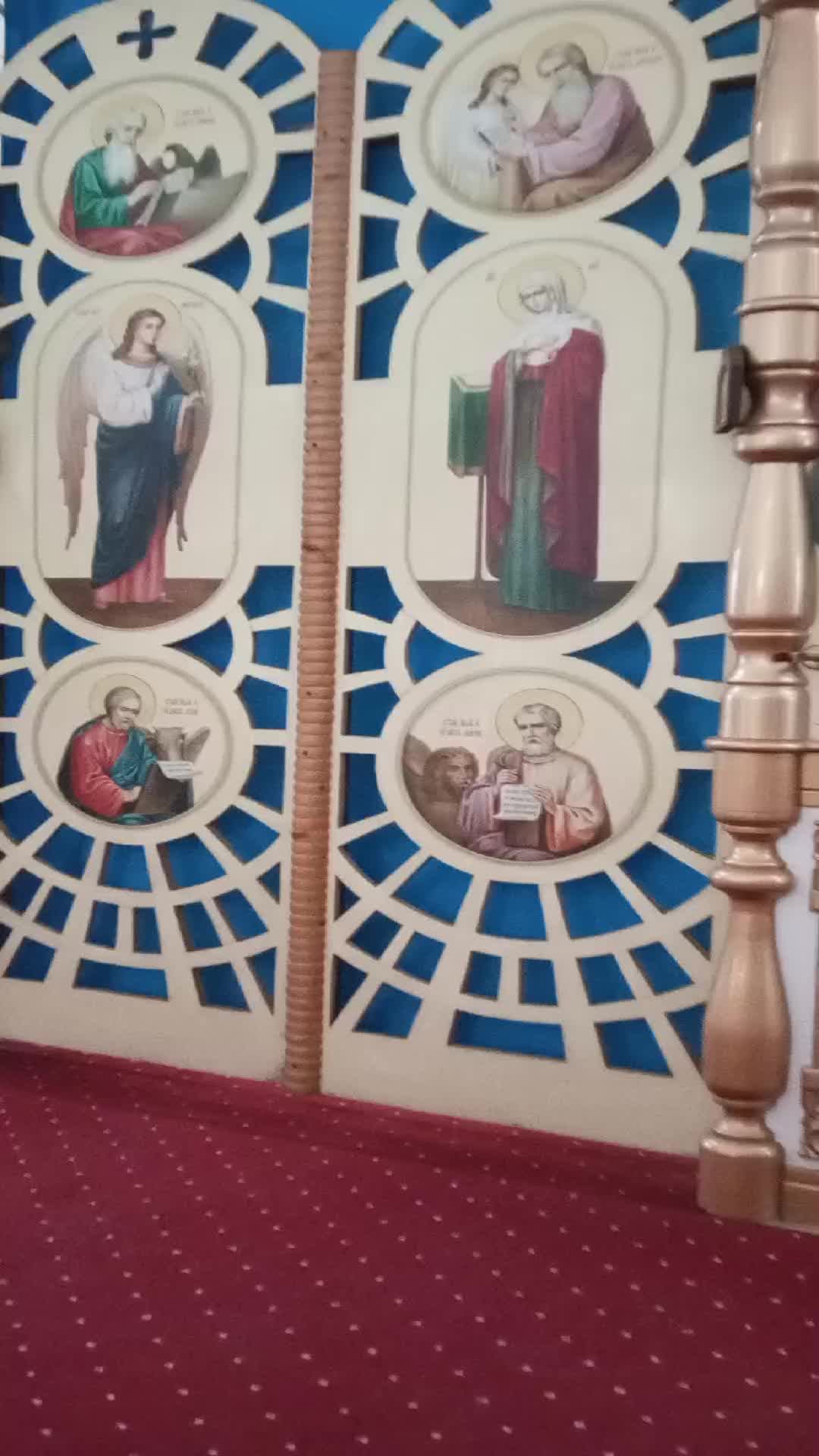 Дорогие братья и сёстры! Божественная служба храм Святой Троицы