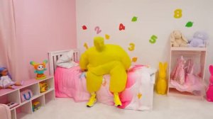 Крис и Мама Куб Челлендж с воздушными шариками