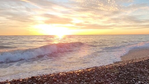 KISS ME - DROP OF A HAT - ПЕЧАЛЬНАЯ