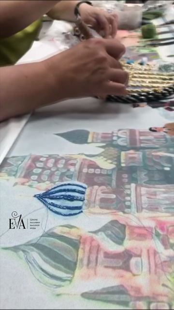 Интерьерная вышивка: как мы создавали вышитое панно на Москва Фест 2023