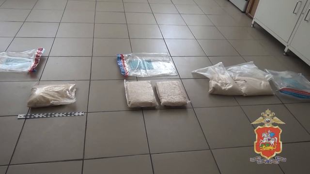 Подмосковные полицейские задержали жителя Удмуртии, подозреваемого в незаконном обороте наркотиков