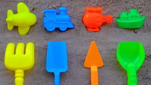 Игрушки Самолетик Паровозик и Кораблик | Мультики для для детей и Песенки для малышей в песочнице