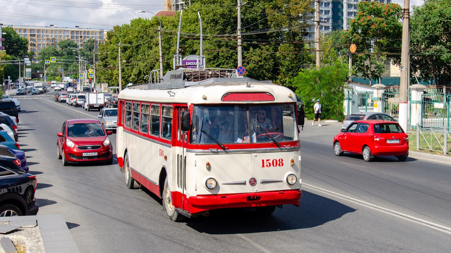 Поездка на троллейбусе № 1508.Škoda 9Tr19,1974г.в.По маршруту 21 (г.Симферополь) смотреть онлайн