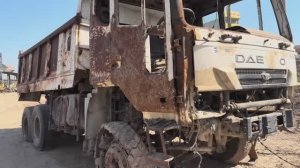 Замечательные пакистанские мастера дают новую жизнь брошенным грузовикам