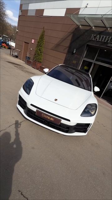 Porsche Panamera белая