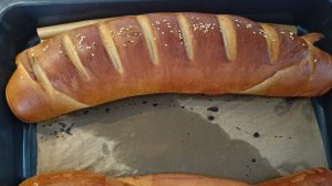 Благовещение, делать ничего нельзя// Пеку молочные батоны