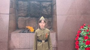 "НЕТ У ВОЙНЫ НАЦИОНАЛЬНОСТИ"