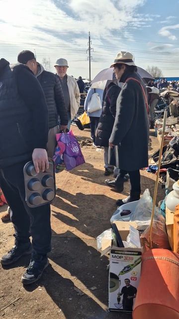 Здесь тоже можно найти интересные предметы! Полный обзор на канале #винтаж #барахолка #блошиныйрынок