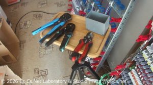 Cs-Cs: Складной мини-столик для сборки щитов