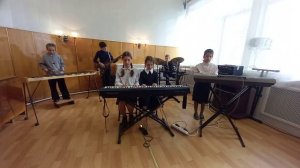 Ансамбль "Аккорд" А. Доренский "Веселое настроение". Преподаватель: Афанасьева Е. В.