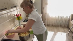 С утра по делам в Оренбург// в теплице//на обед картошка тушеная// 💁🌺