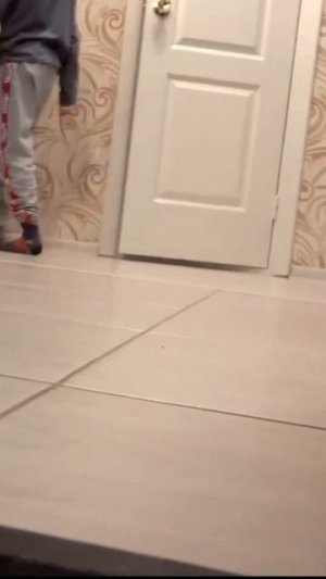 КТО ТАМ? #shorts