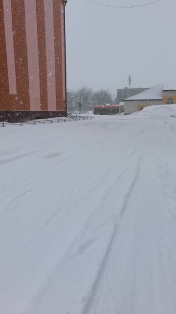 Весна, Сахалин, снег, апрель, окно