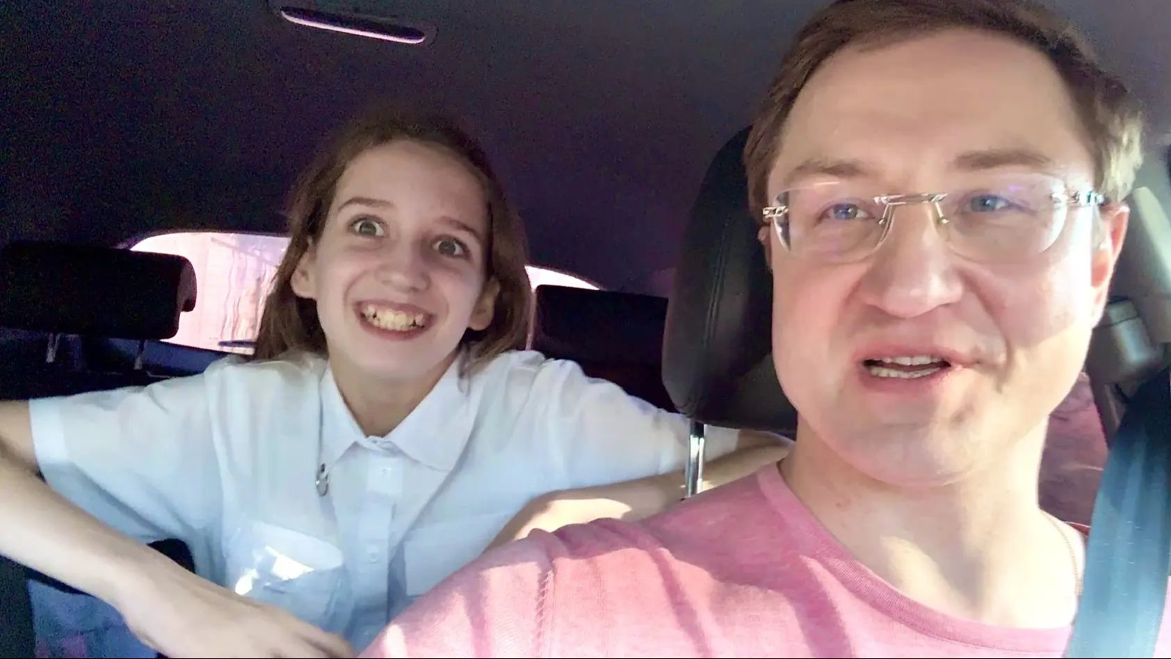 Вдвоём с дочкой в дом отдыха 