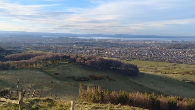 Parallel World as a Tune