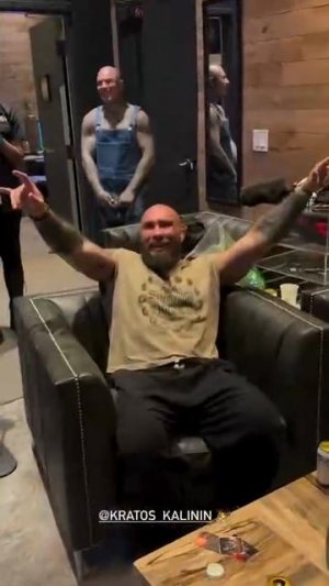 🔥Вот так команда Алекса Террибла поздравила Сергея Кратоса с днем рождения!👇