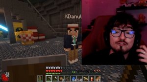 Четвёртый день жизни в очень странные дела в Minecraft!