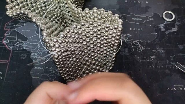 Как сделать сумку из бусин Баленсиага 7