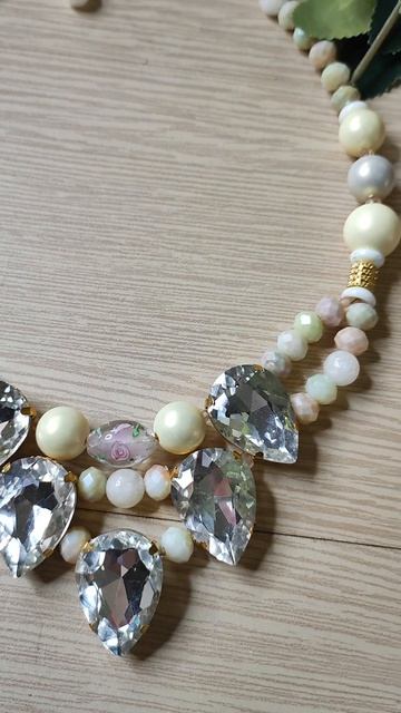 Колье  Лепестки
#авторскиеукрашения
#ручнаяработа