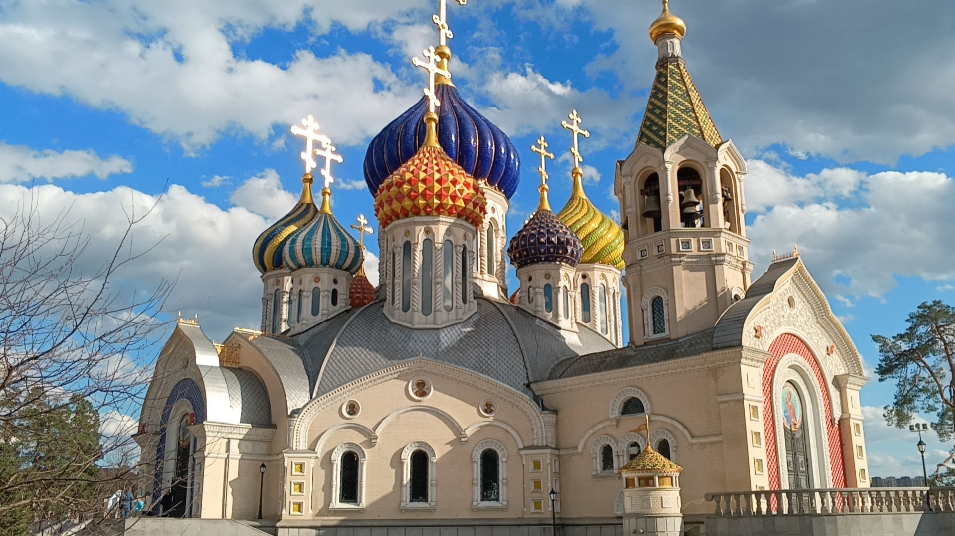 Прогулки по Москве. Сказочный храм в Переделкино.  Храм Игоря Черниговского.