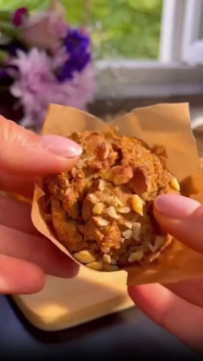 Мягкие и ароматные кексы без сахара