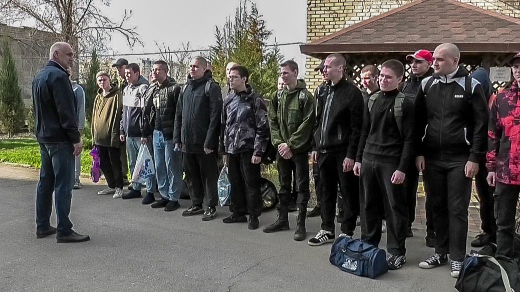 Волжские призывники отправились на армейскую службу