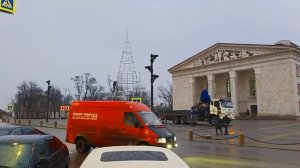 Драмтеатр и троллейбус.