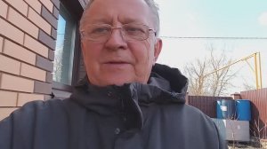 Пирс утонул,поболтал не много.