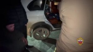 Полиция не позволила двум иностранцам оборудовать закладки с метадоном в торговом центре в Москве