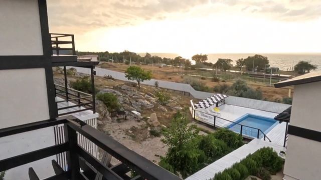 Крым. Что покушать и где отдохнуть.Азовское и Черное моря, пляжи Феодосии и Щелкино. Дом в Крыму.