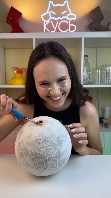 Луна. 😂 Неудачный дубль. Да, так бывает