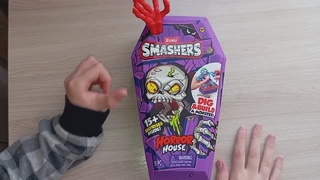 Распаковка Zuru Smashers HORROR HOUSE 15+ SURPRISES INSIDE