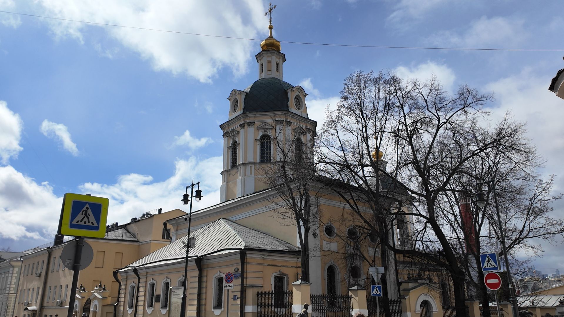Церковь Николая Чудотворца  и часовня Богоявления Господня, что в Звонарях